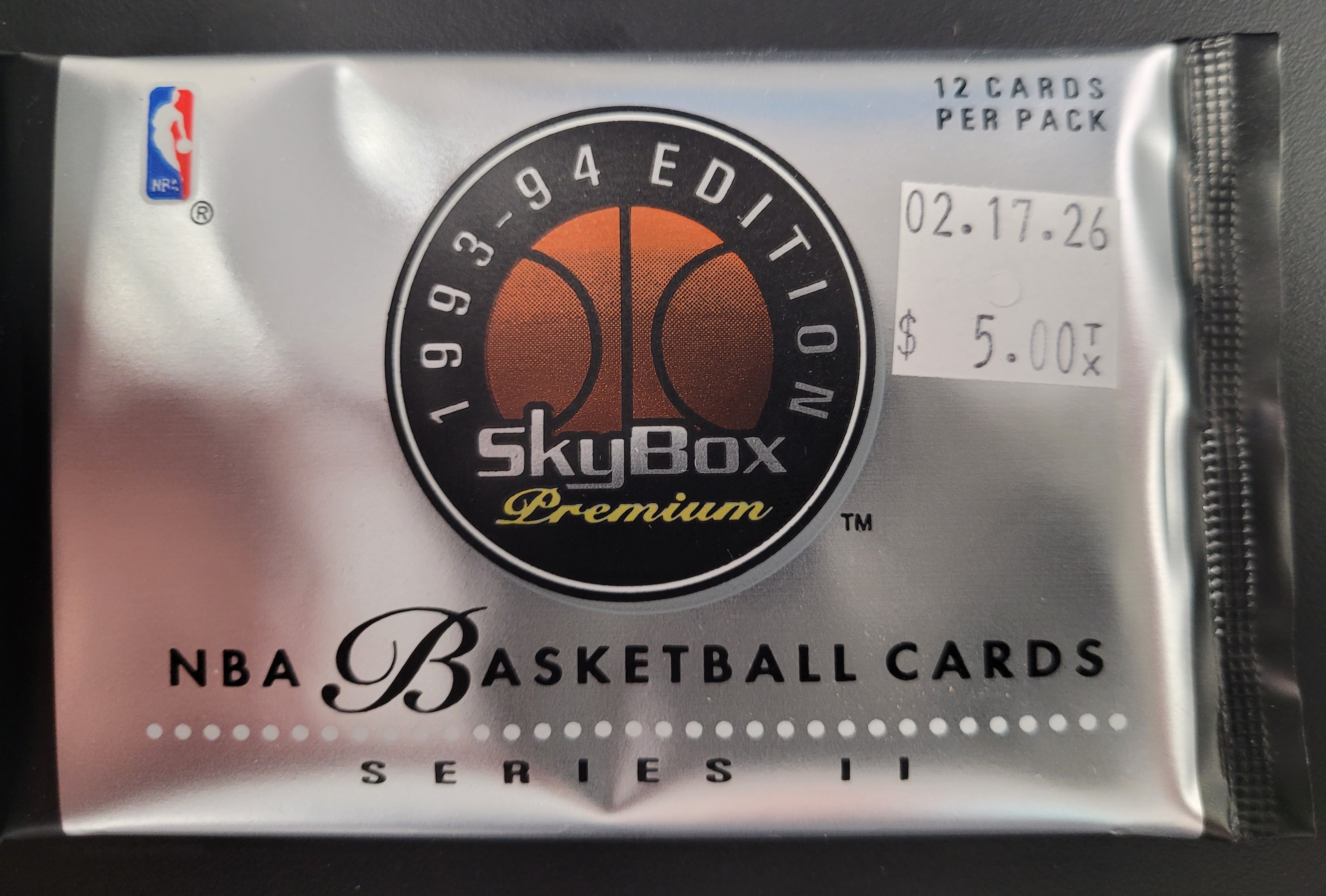 93-94 Skybox Premium Basketball Series 2 Pack